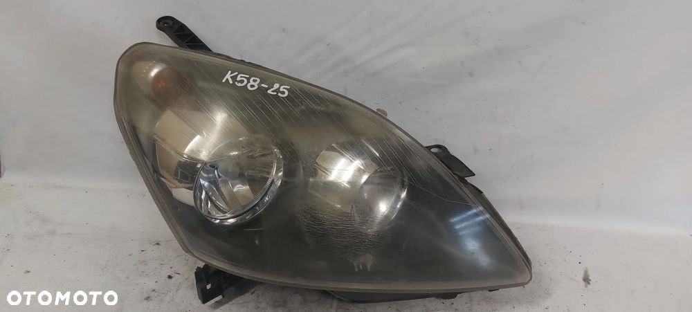 .  PRZOD PRZEDNIA LAMPA PRAWA OPEL ZAFIRA B - 1