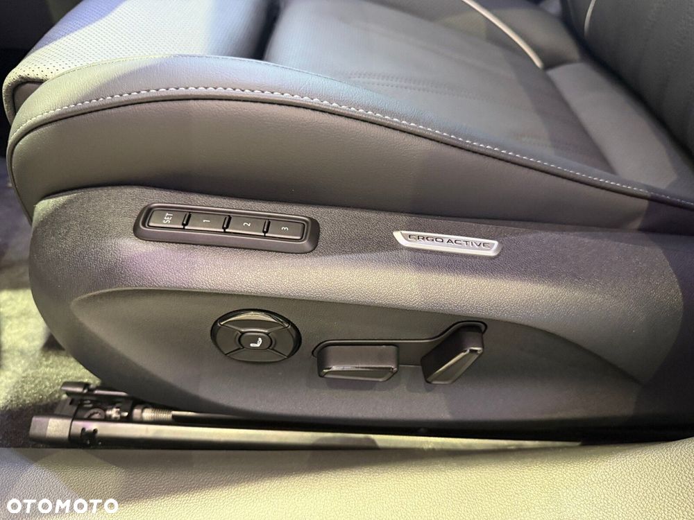 Volkswagen Passat Variant - 12