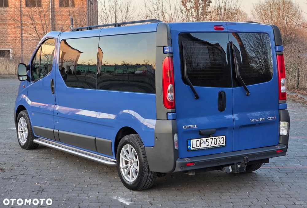 Opel Vivaro L2H1 2.9t - 7