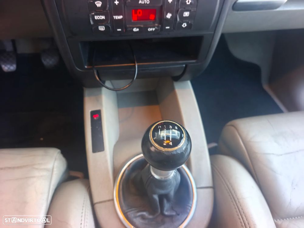 Audi A2 1.4 TDi Ambiente - 9