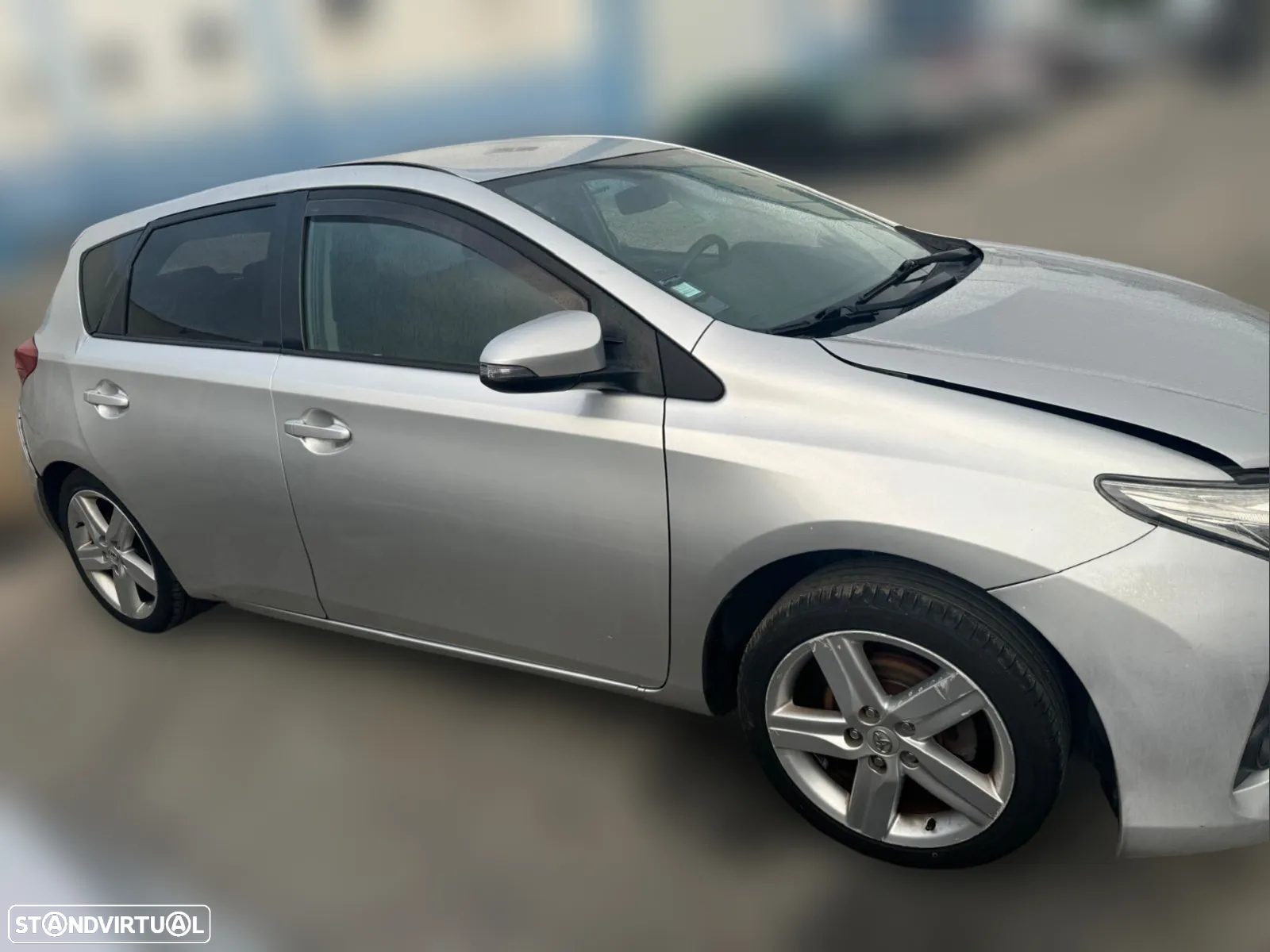 Toyota Auris 1.4 D -4 para peças - 3