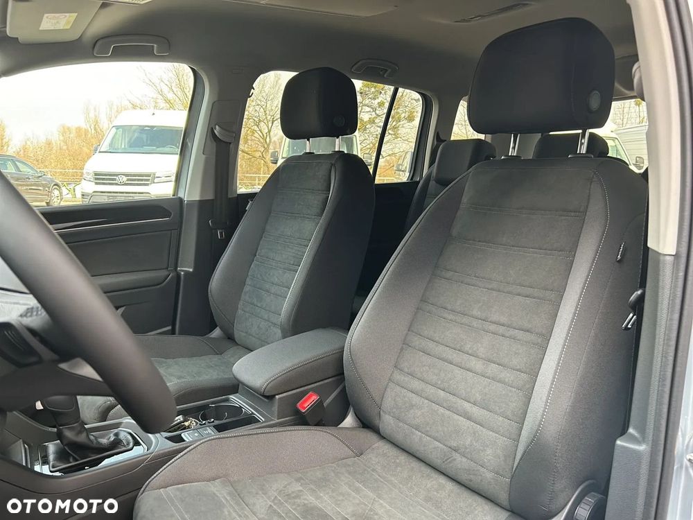 Volkswagen Touran - 6