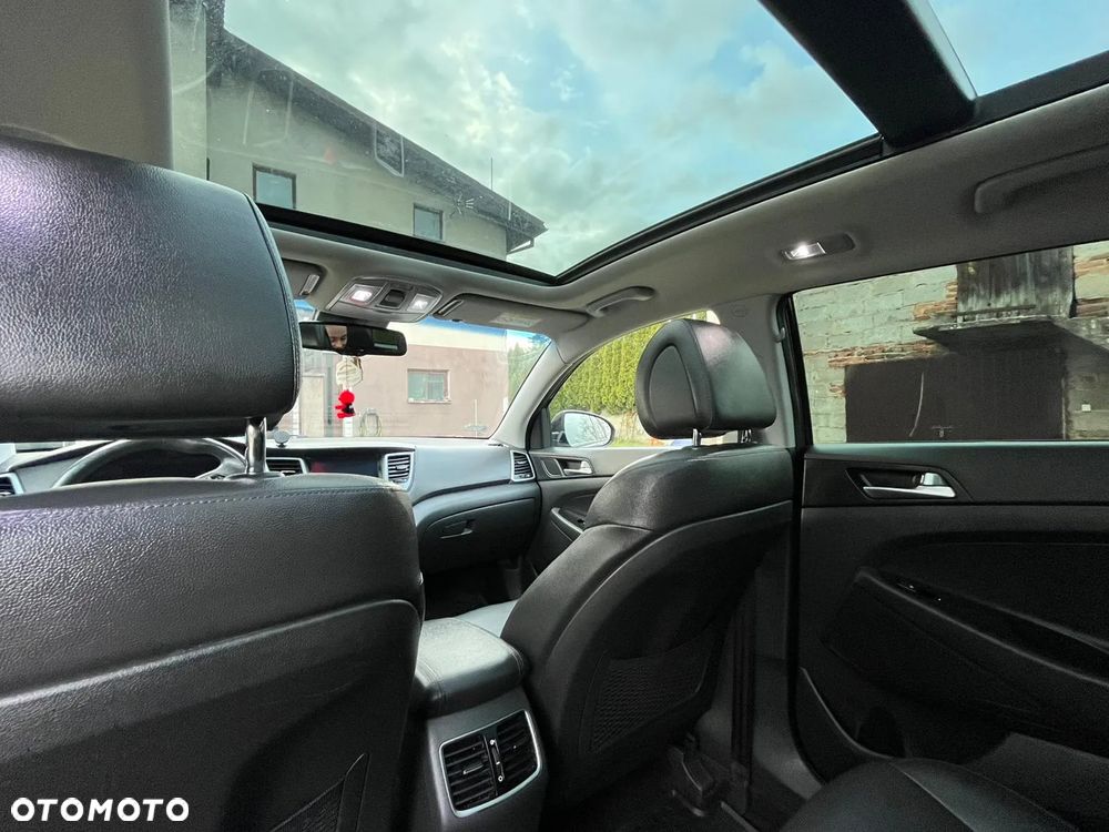 Hyundai Tucson 2.0 CRDI 4WD Automatik Style - 9