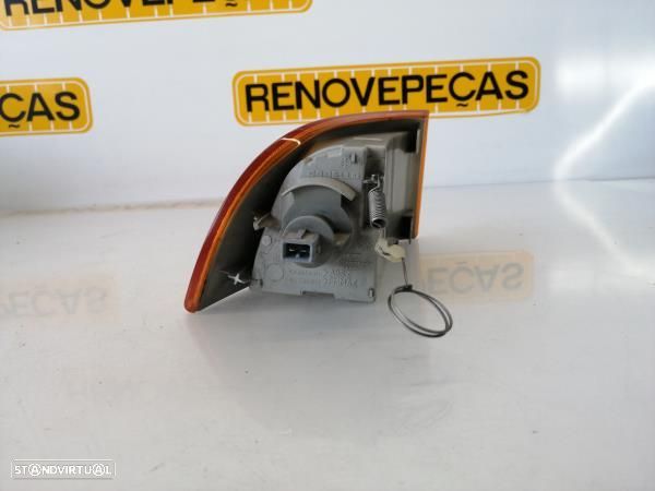 Farolim Pisca Frente Esq Fiat Punto (176_) - 3