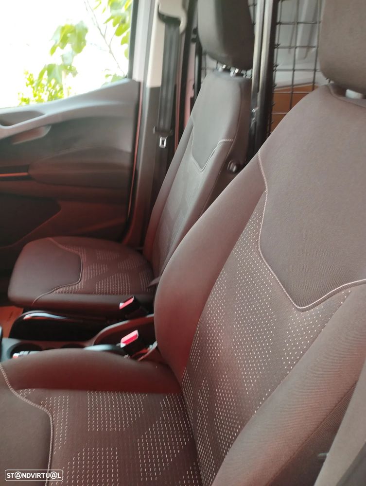 Ford Transit - 9
