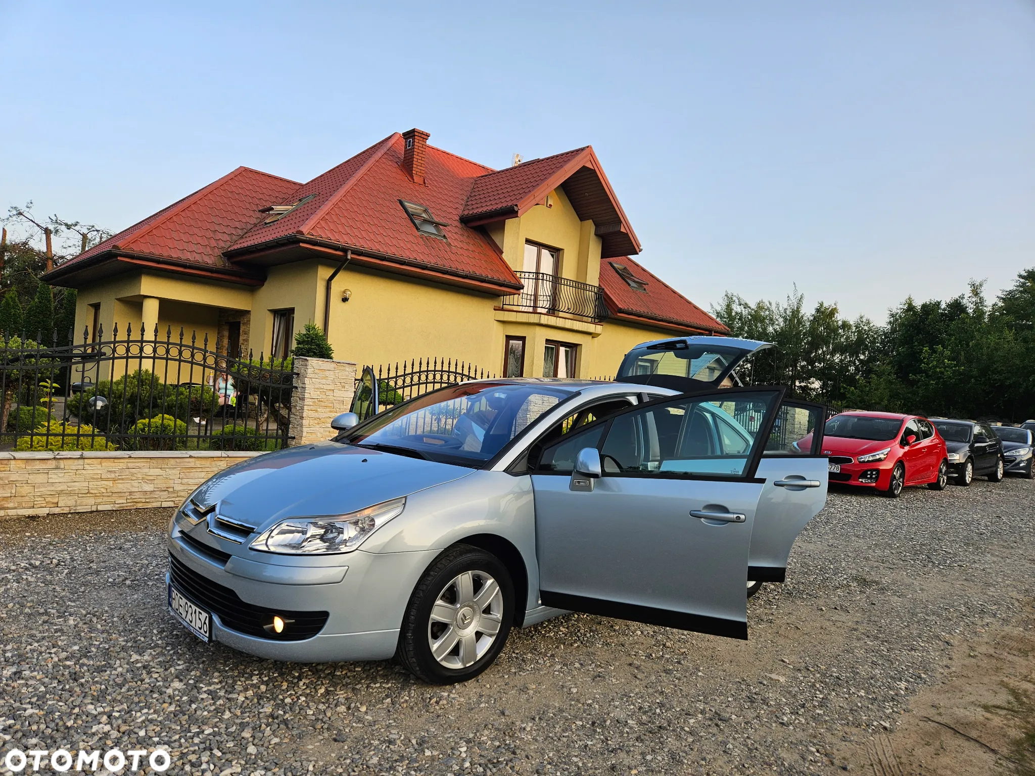 Citroën C4 1.6 16V Confort - 11