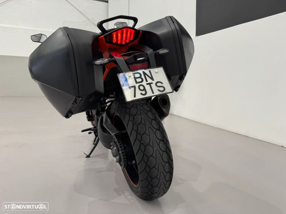 KTM Superduke GT - 13