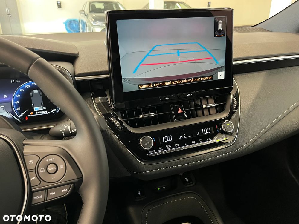 Toyota Corolla 1.8 Hybrid Style - 11