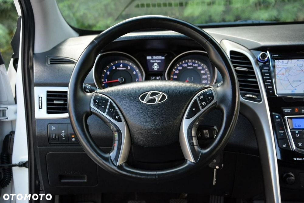 Hyundai i30 1.6 GDI Premium - 20