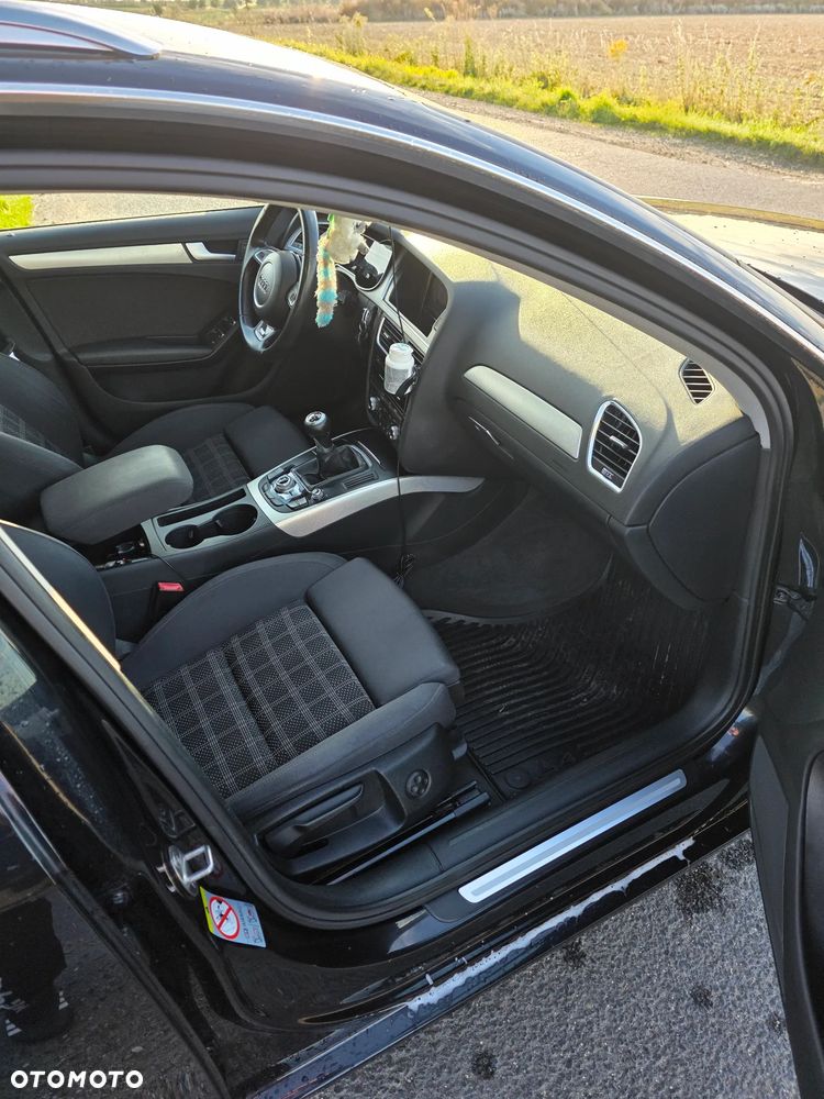 Audi A4 Avant 2.0 TDI - 17