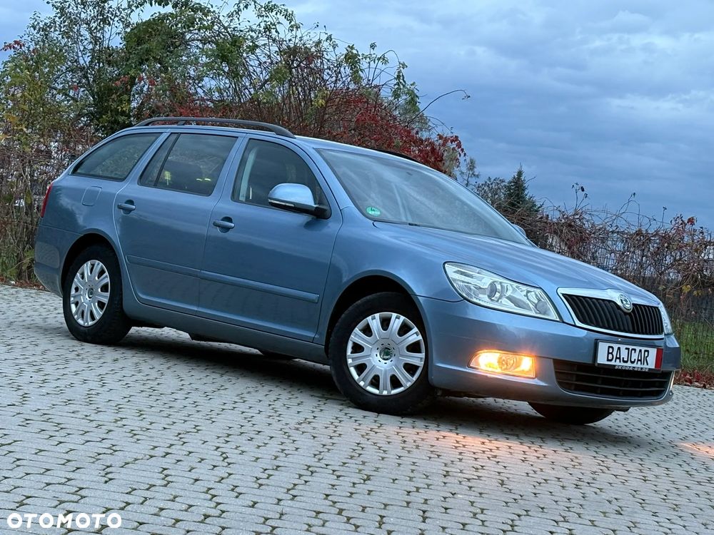 Skoda Octavia Combi 1.4 TSI Ambiente Green tec - 2