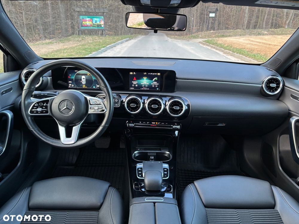 Mercedes-Benz Klasa A 180 7G-DCT Progressive - 13