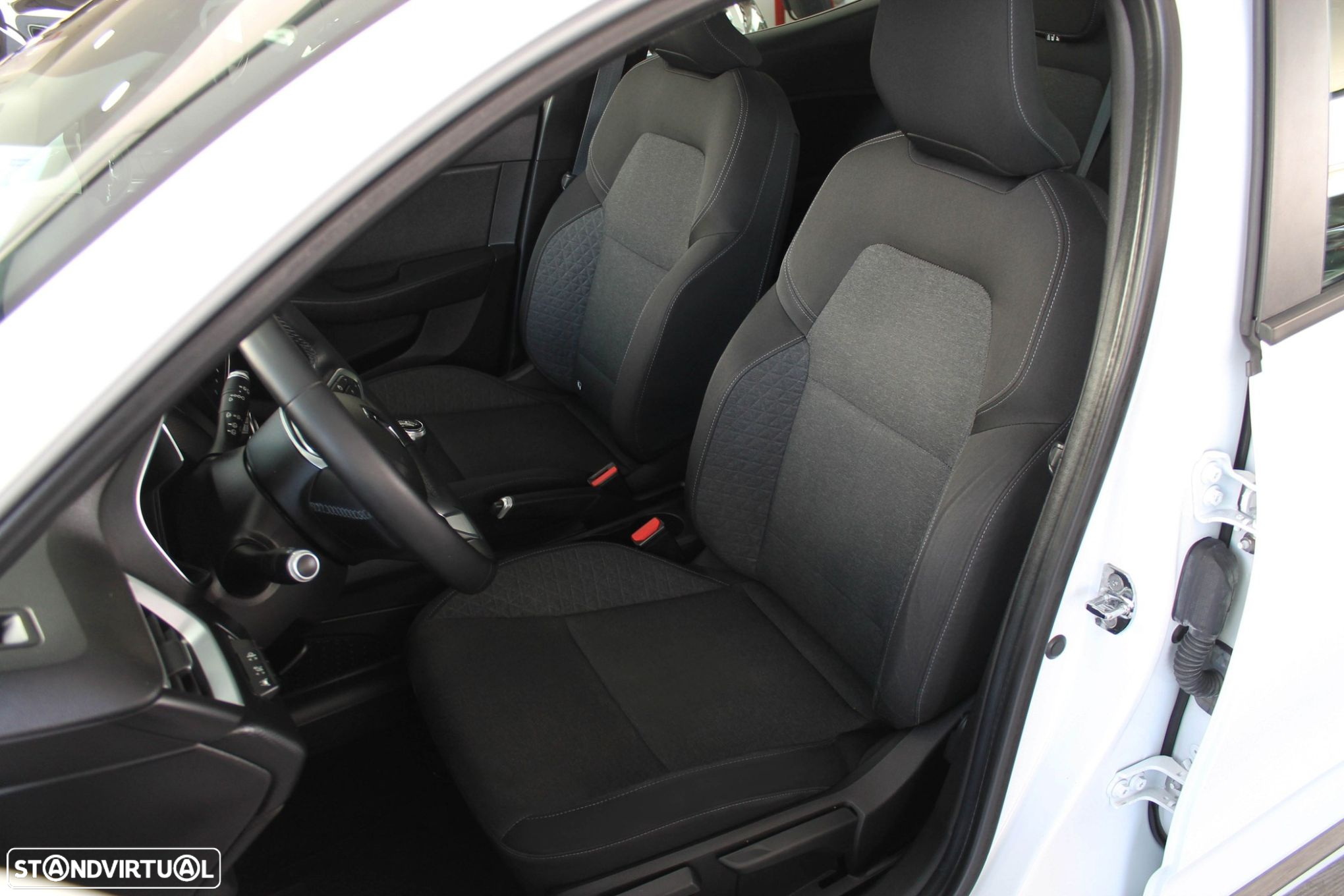 Renault Clio 1.5 Blue dCi Intens - 13