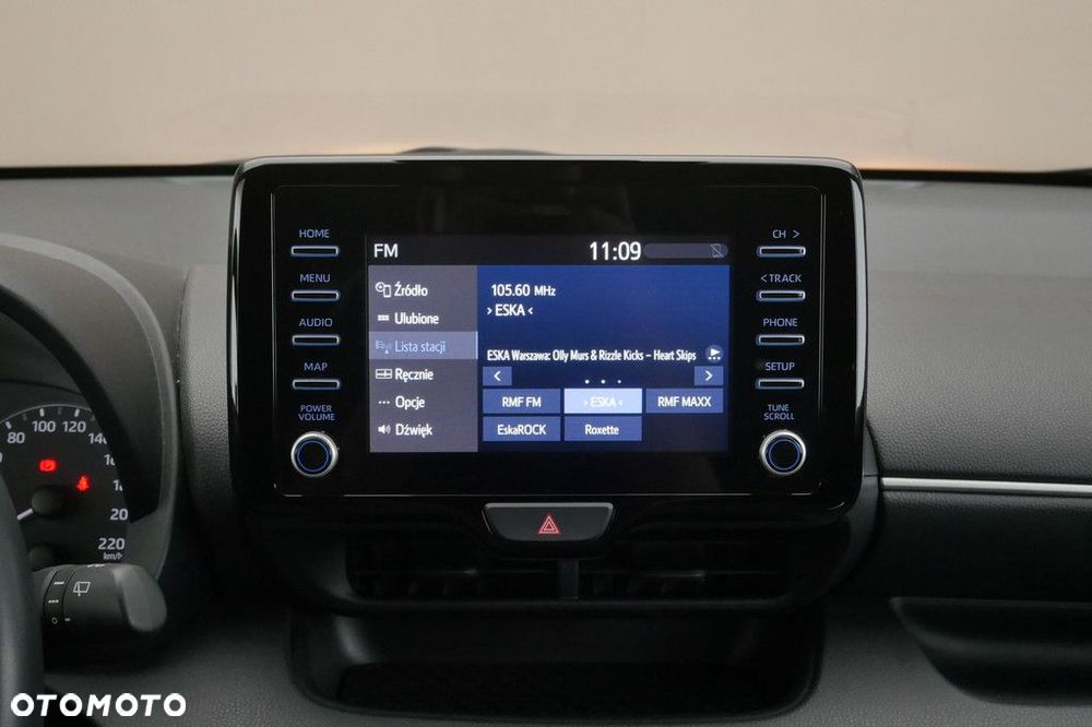 Toyota Yaris - 10
