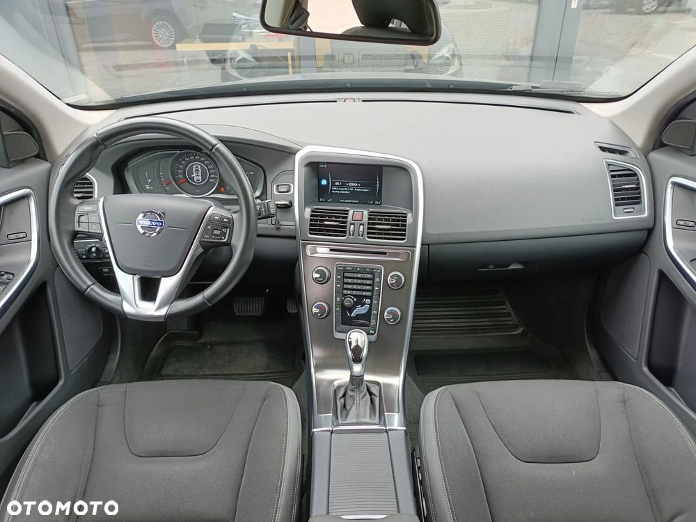 Volvo XC 60 D4 AWD Momentum - 14
