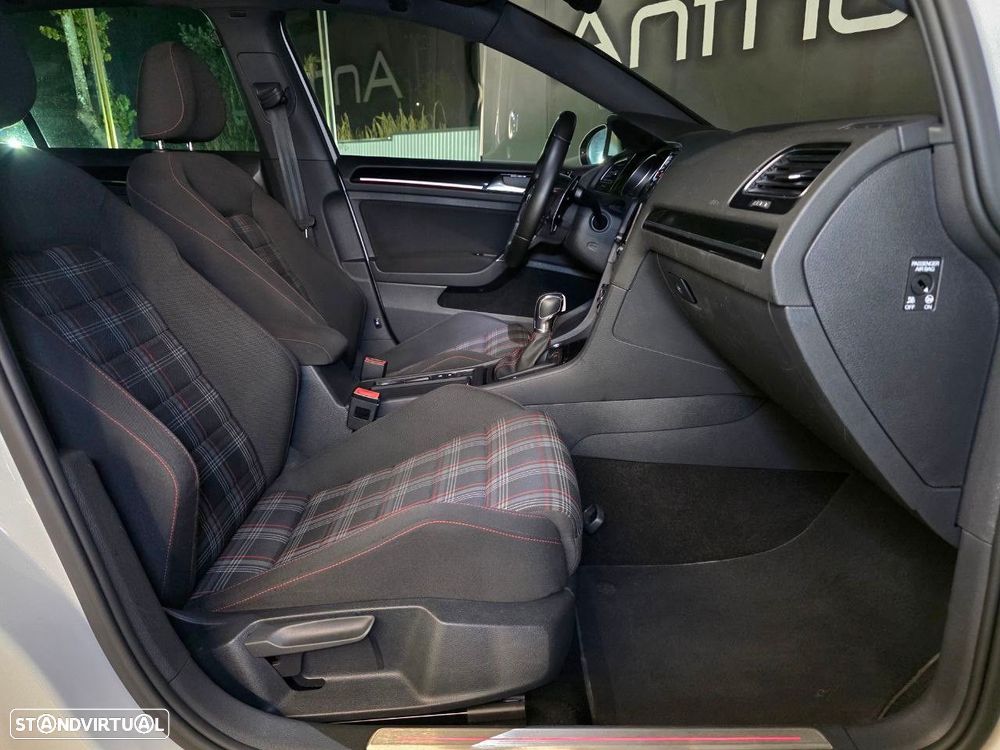 VW Golf 2.0 TSi GTi DSG - 4
