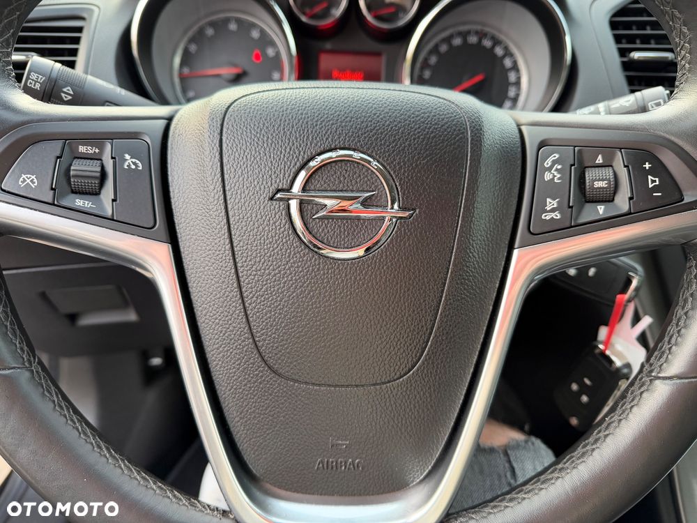 Opel Insignia 1.6 Turbo Innovation - 16