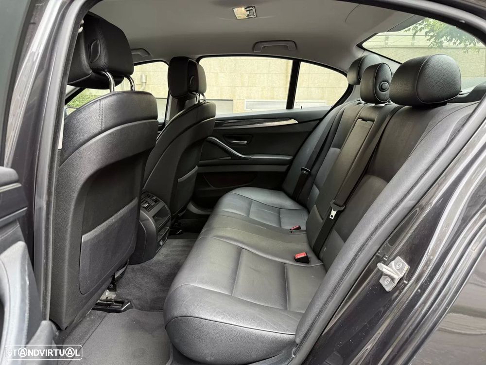 BMW 520 d Exclusive Auto 129g - 11
