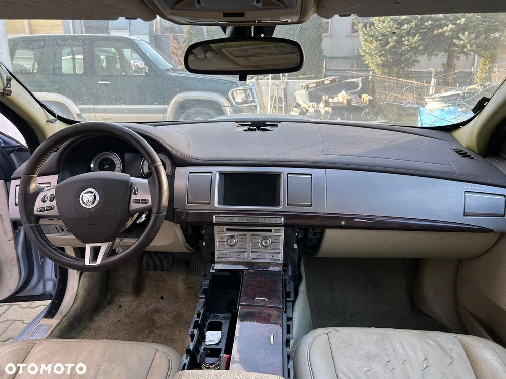 Jaguar XF 3.0 V6 S - 6