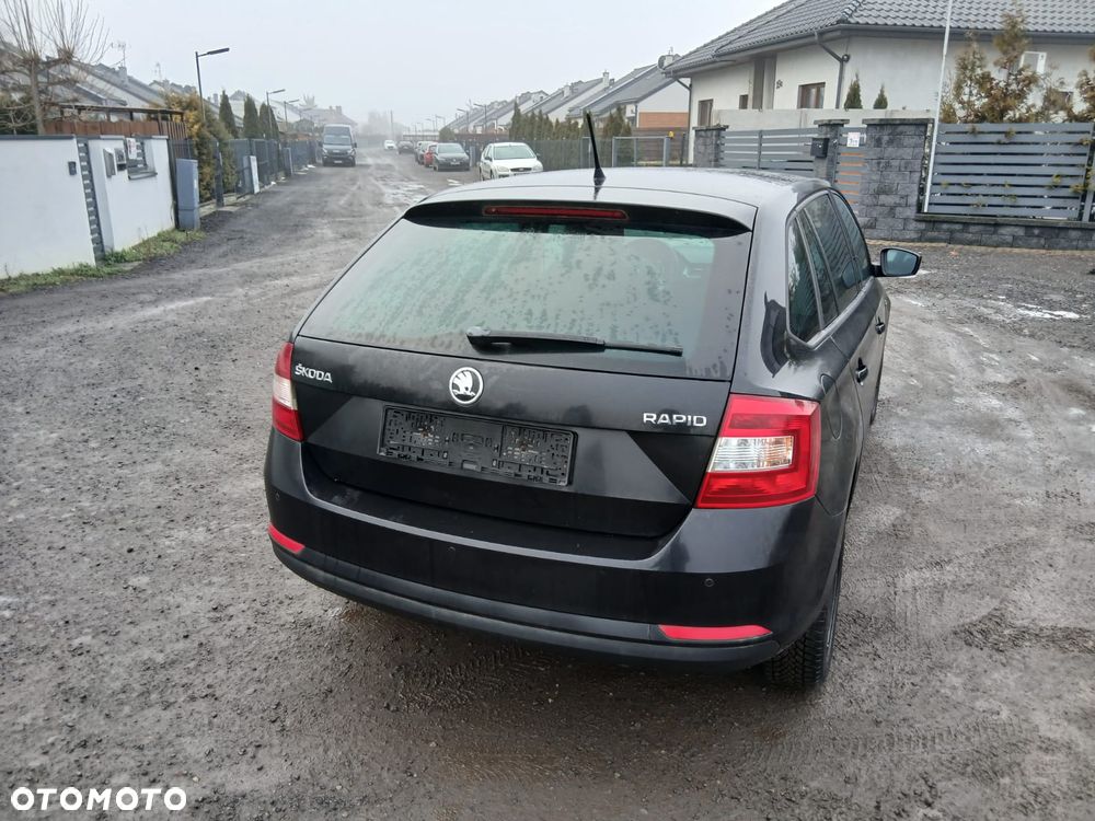 Skoda RAPID 1.6 TDI Drive - 8
