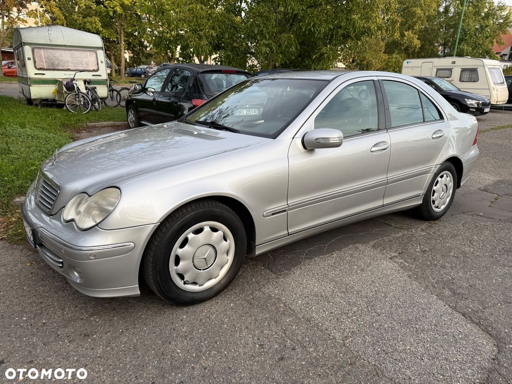 Mercedes-Benz Klasa C 180 Elegance - 10