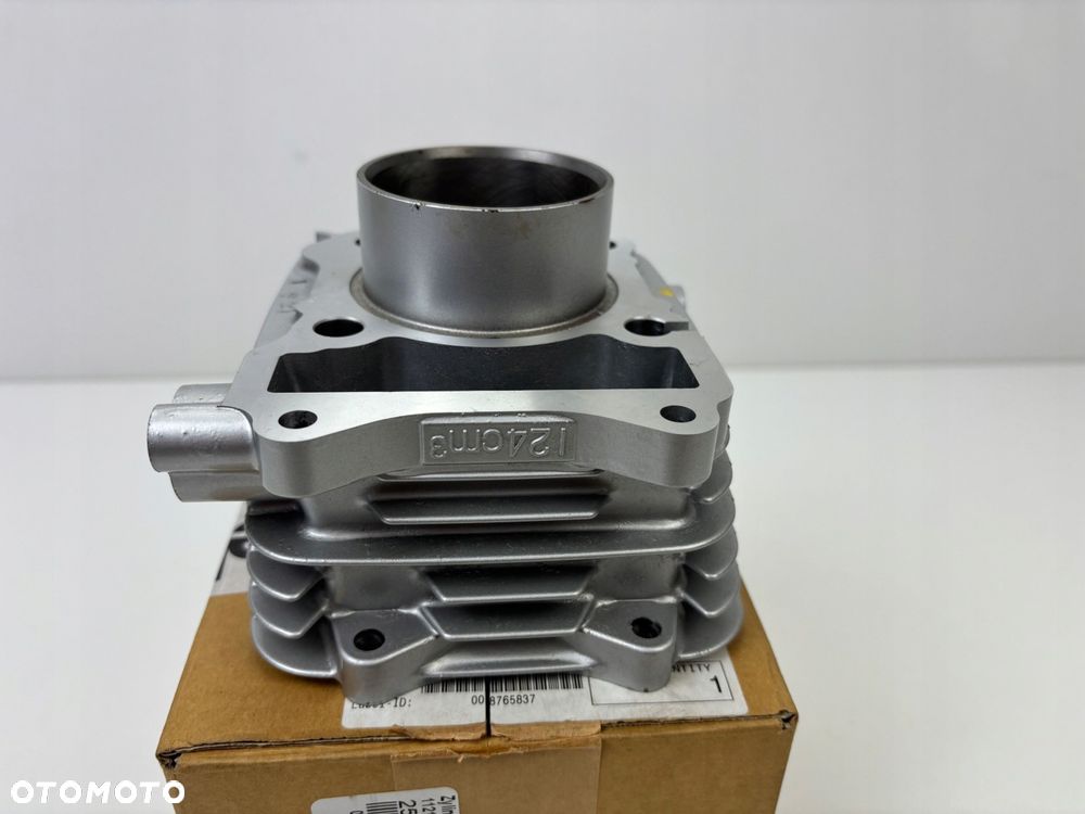 Cylinder Suzuki DR 125 DR-Z 125 GN125 EN125 GS 125 GZ 125 Marauder Oryginał - 4