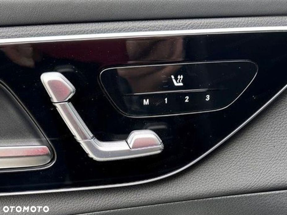 Mercedes-Benz GLC 220 d mHEV 4-Matic AMG Line - 12