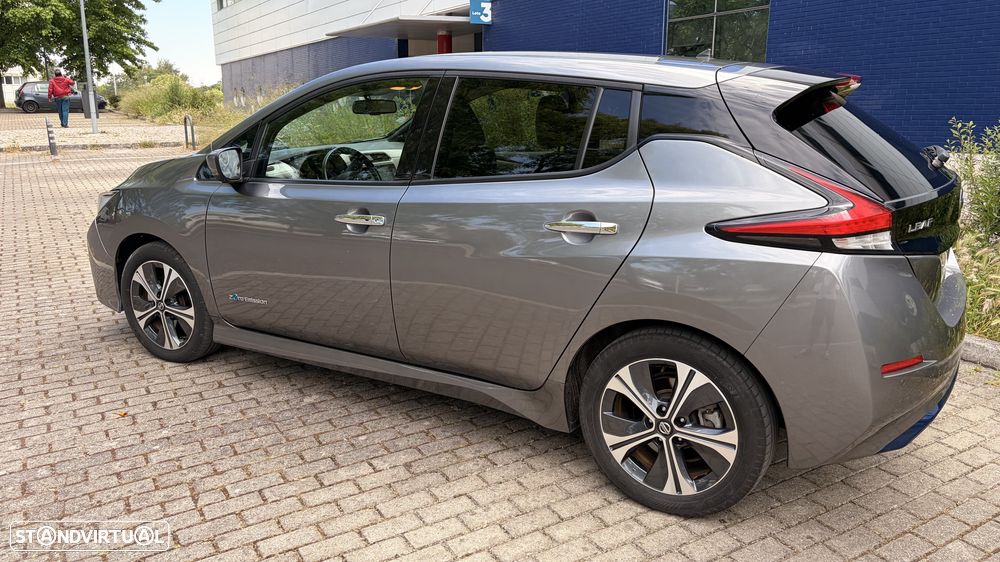 Nissan Leaf N-Connecta Two Tone - 3