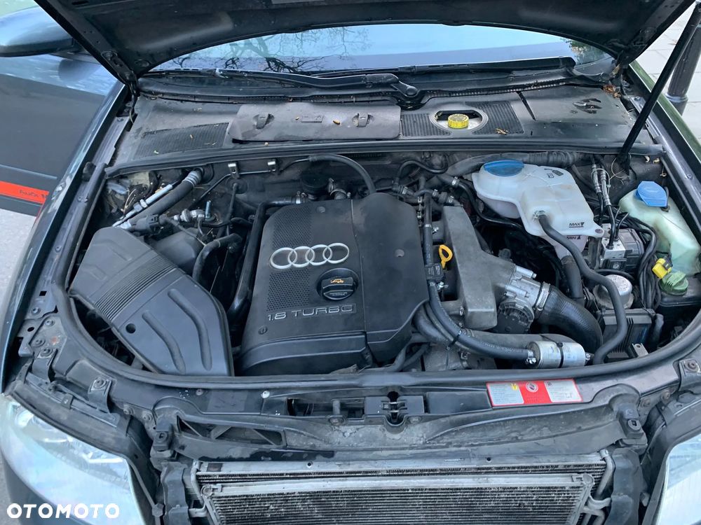 Audi A4 Avant 1.8 - 7