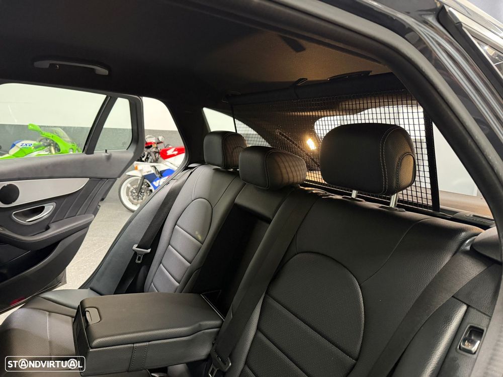 Mercedes-Benz C 300 h AMG Line - 6