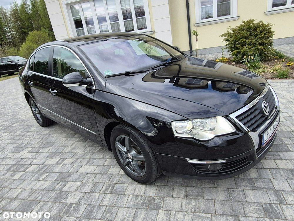 Volkswagen Passat - 12