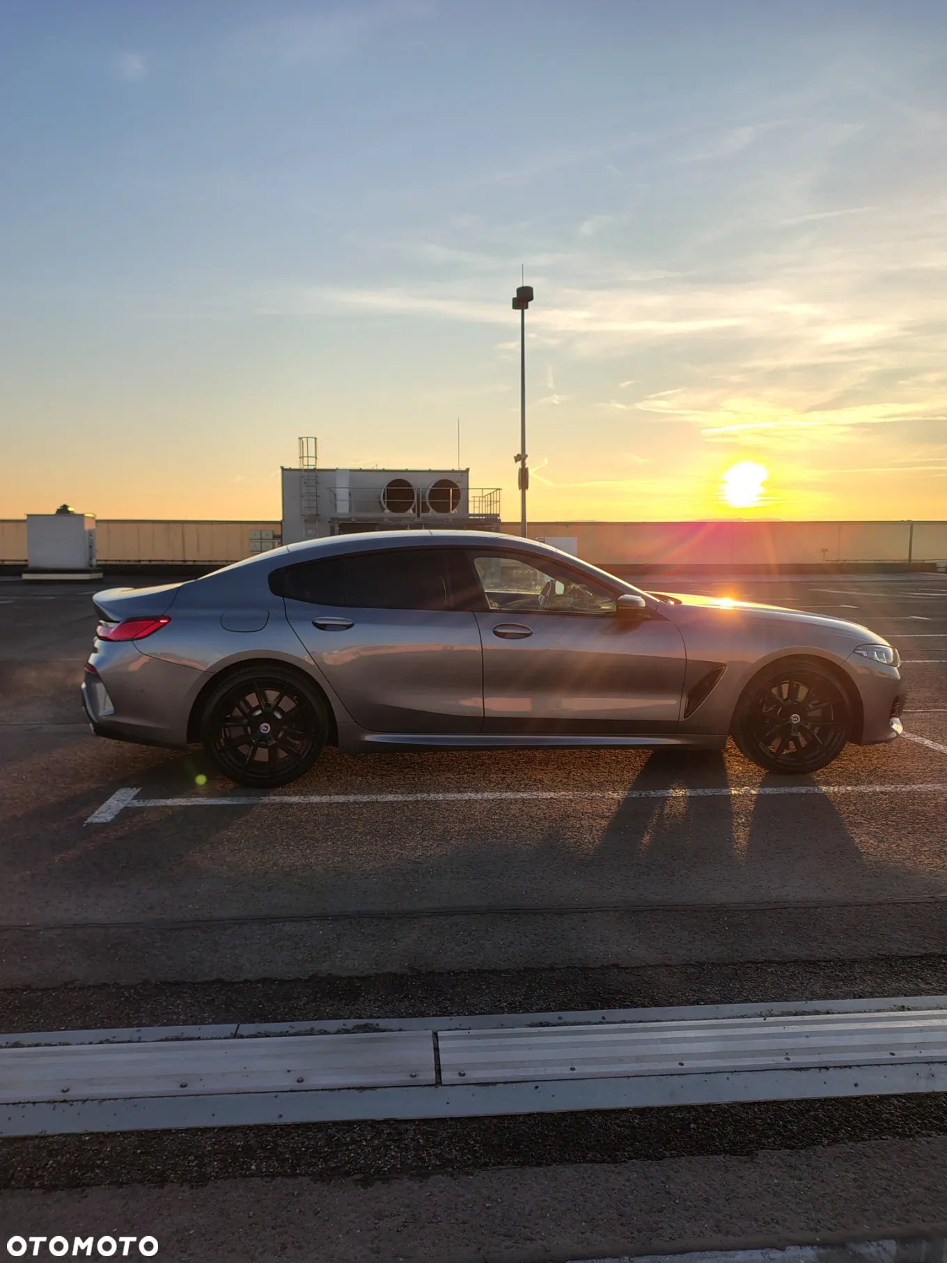 BMW Seria 8 M850i xDrive - 16