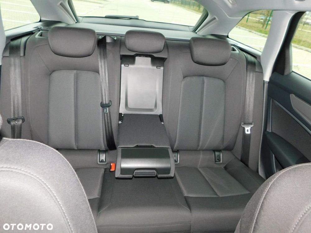 Audi A6 Avant 40 TDI S tronic sport - 10