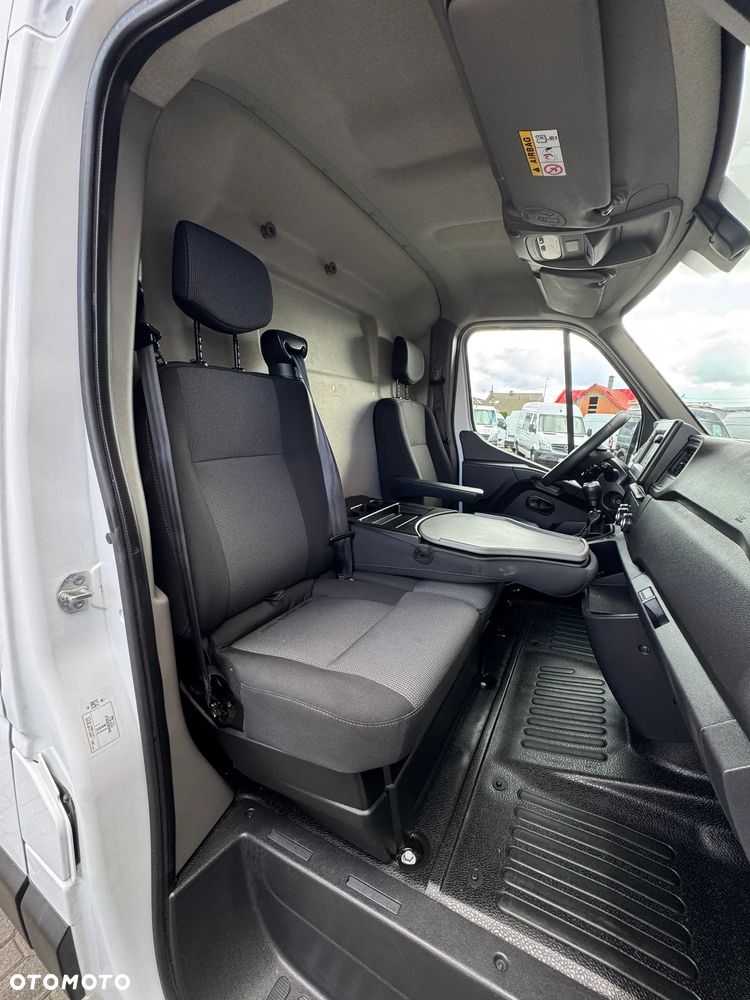 Renault Master L2H2 2,3 135km - 19
