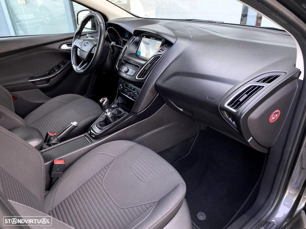 Ford Focus SW 1.5 TDCi Titanium - 11