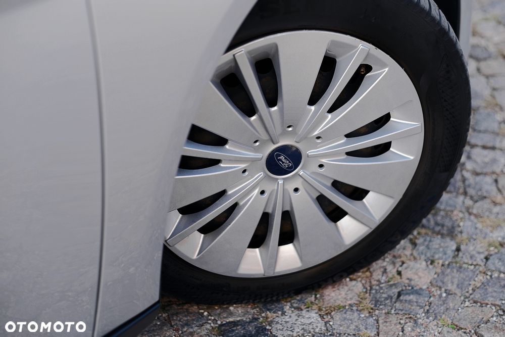 Ford Focus 1.6 Trend Sport PowerShift - 18