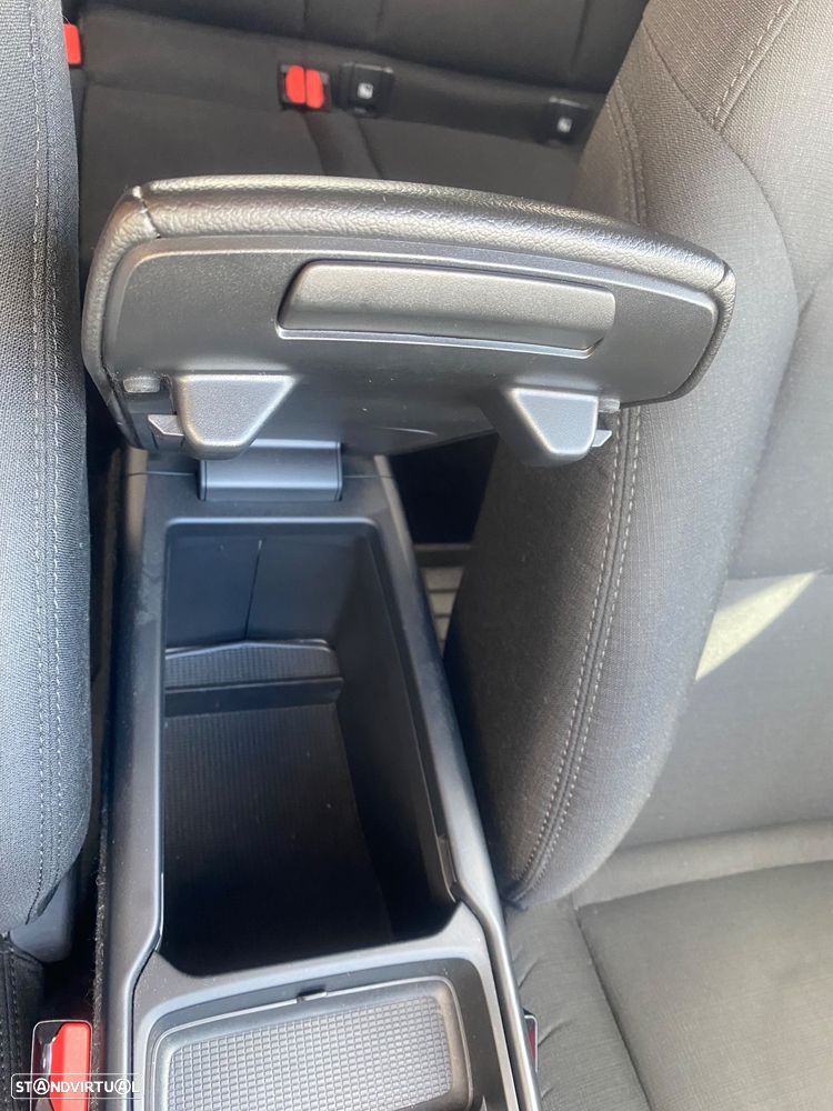 Volvo XC 40 - 23