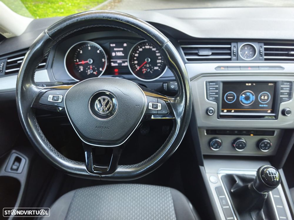 VW Passat Variant 1.6 TDI Confortline - 12