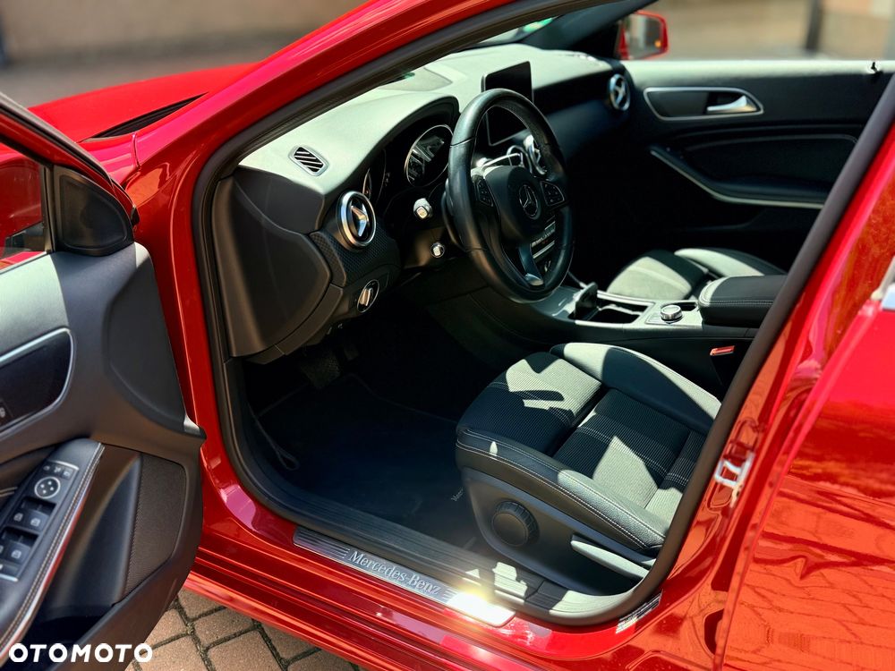 Mercedes-Benz Klasa A 220 4-Matic - 16