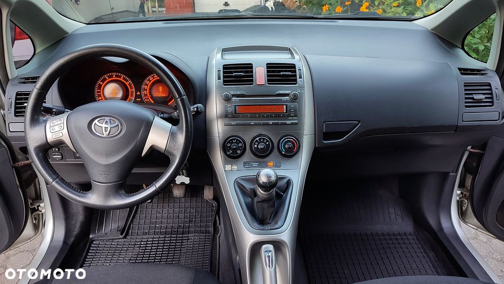 Toyota Auris 1.4 VVT-i Sol - 10