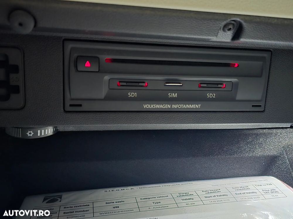 Volkswagen Passat - 37