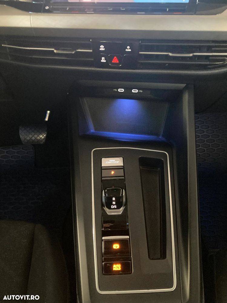 Volkswagen Golf 1.5 eTSI ACT DSG MHEV Life - 21