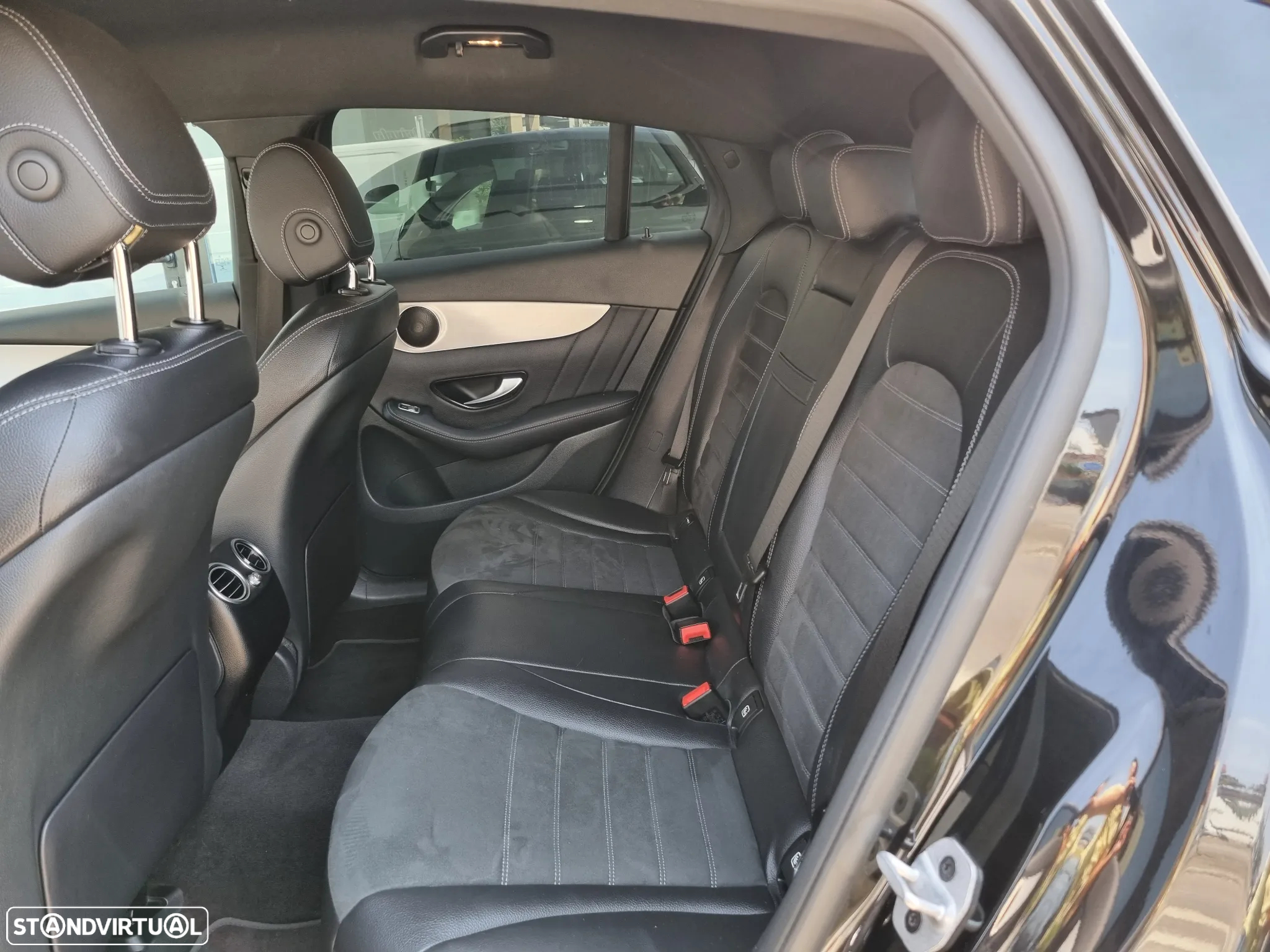 Mercedes-Benz GLC 300 de Coupé 4Matic - 21