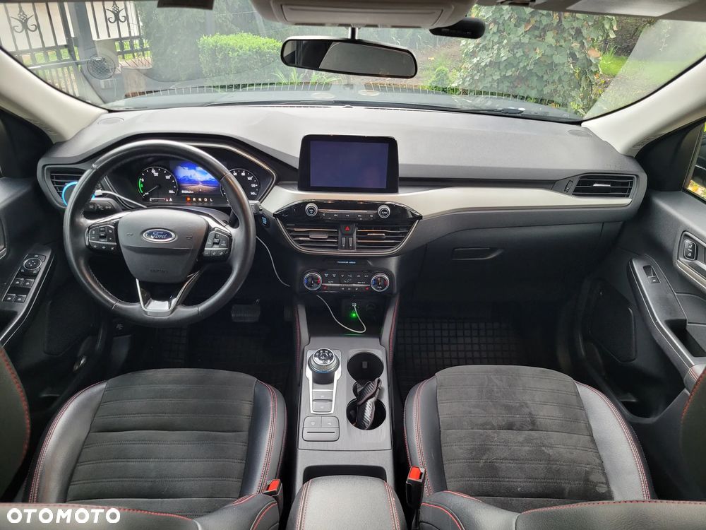 Ford Kuga - 9