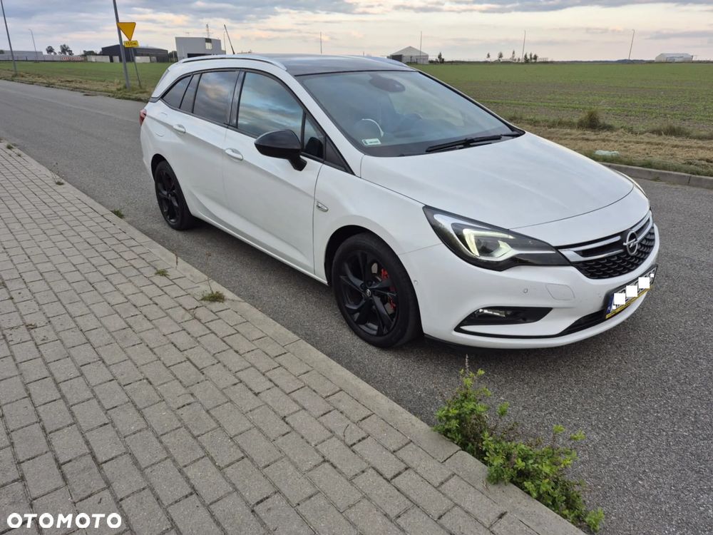 Opel Astra 1.6 T Elite S&S - 10