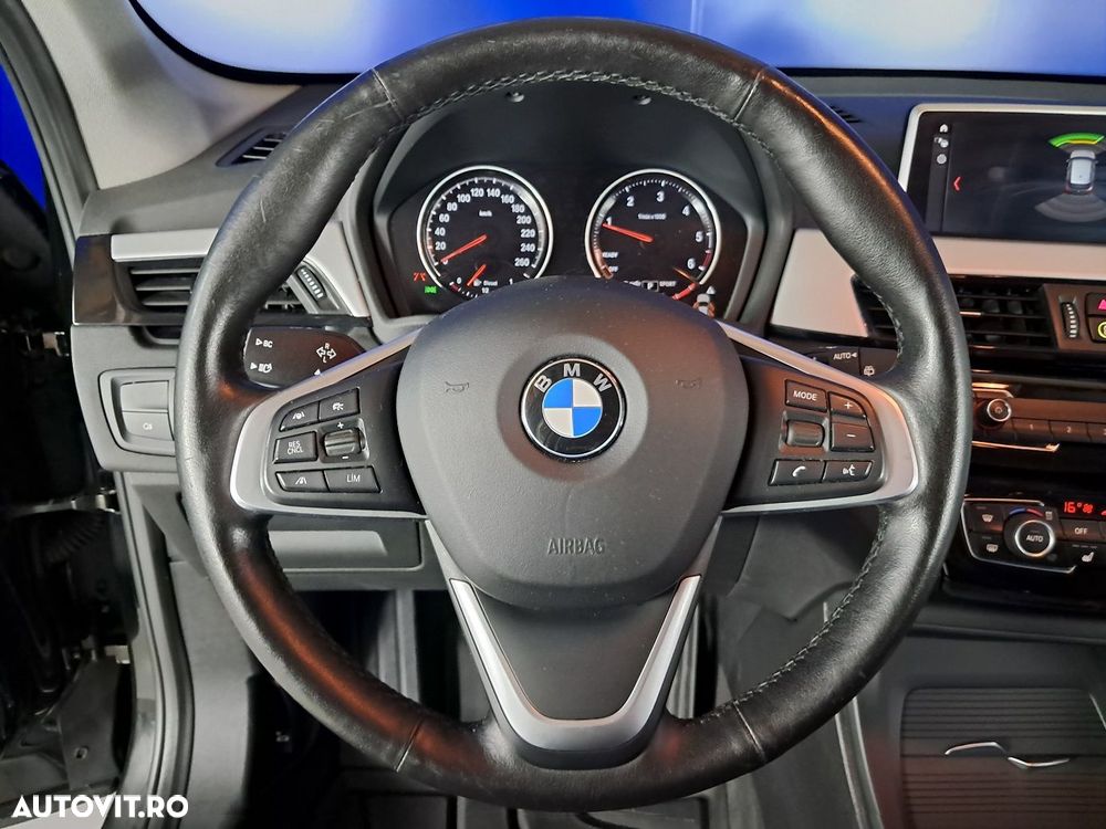 BMW X1 - 11