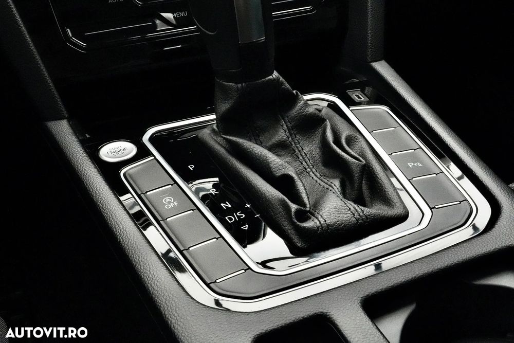 Volkswagen Passat 2.0 TDI DSG Comfortline - 19