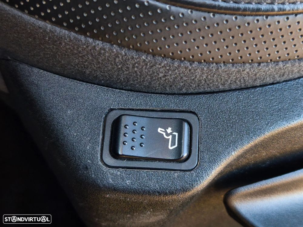 Jeep Renegade 1.3 T-GDI Auto Limited - 20