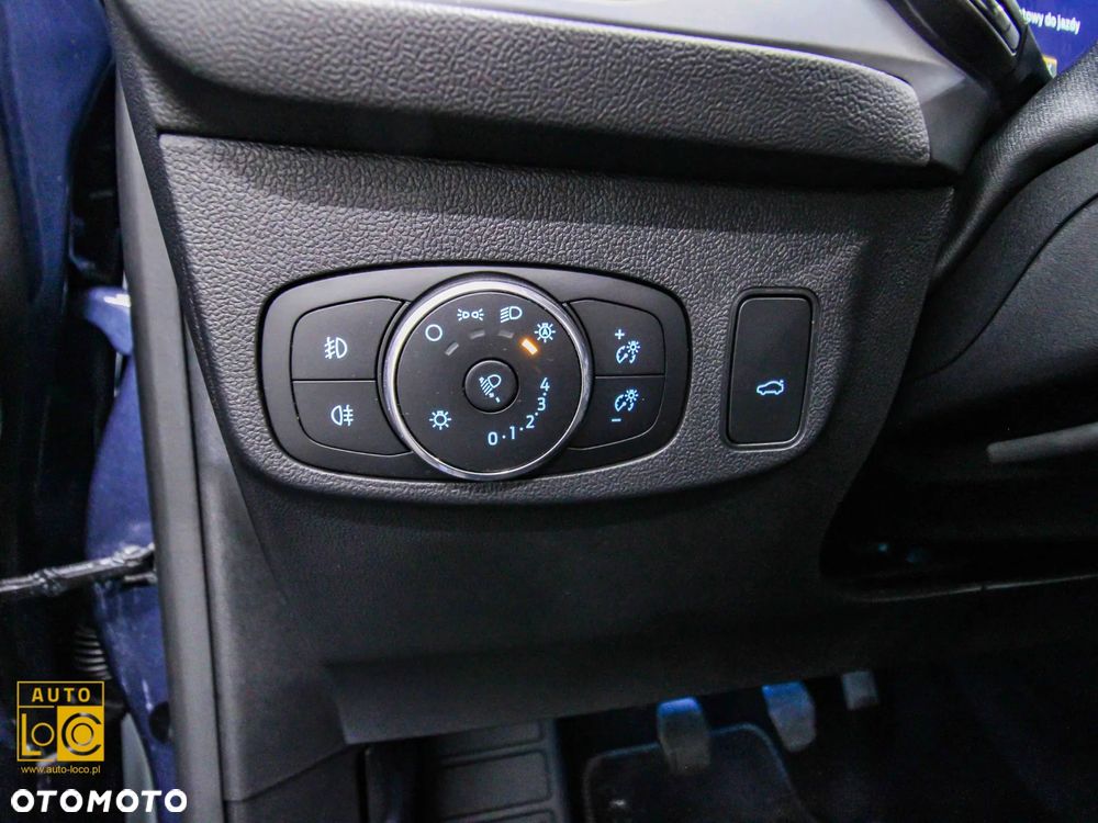Ford Focus 1.0 EcoBoost Titanium X - 33