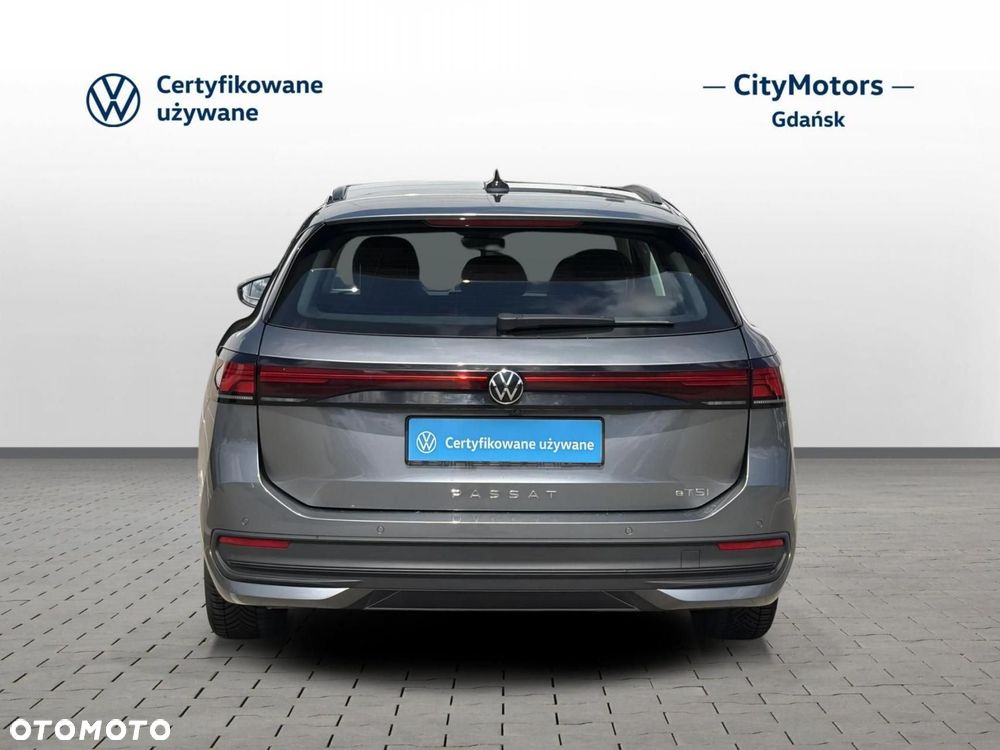 Volkswagen Passat - 9